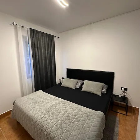 Vernissage Apartment